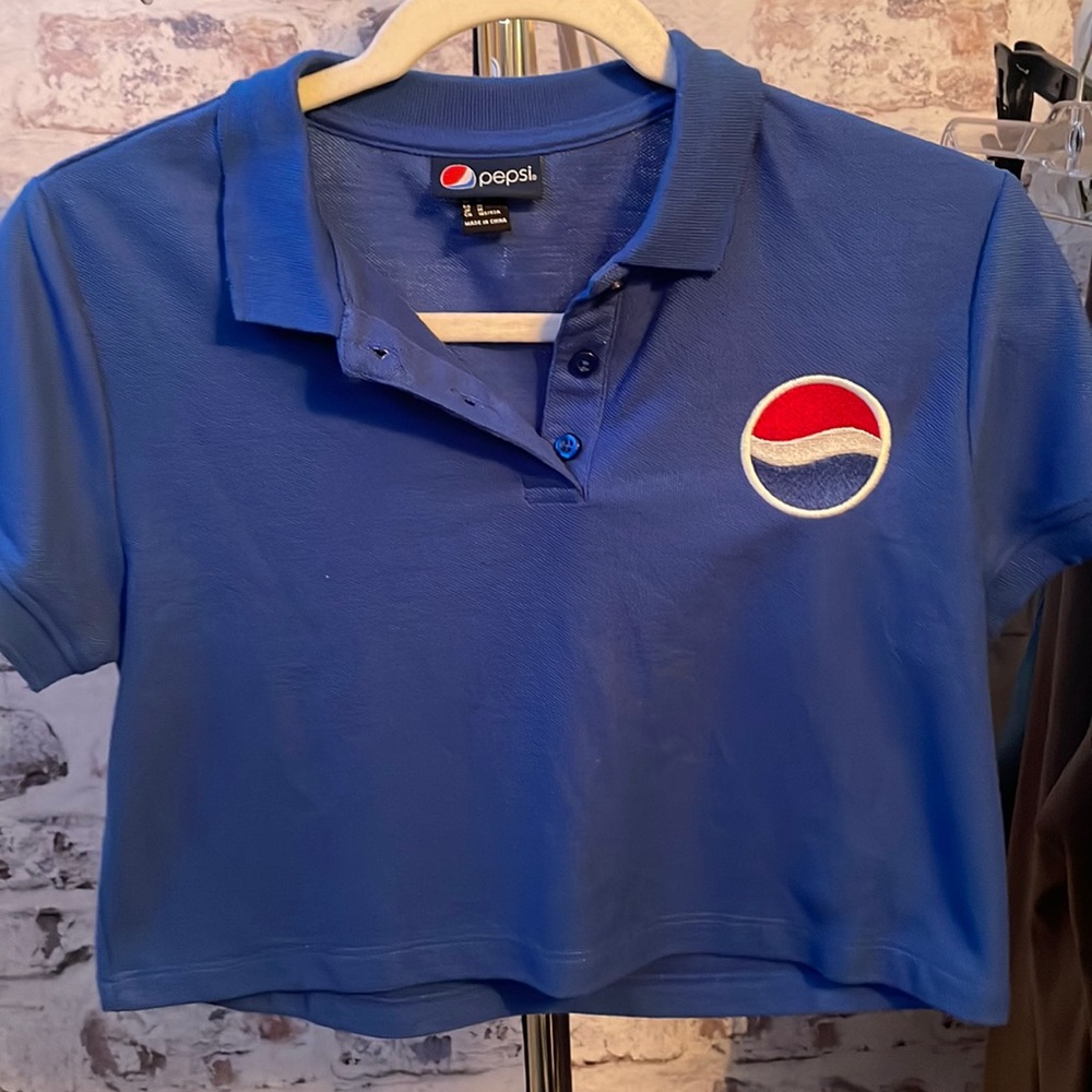 Pepsi x forever 21 cropped collar shirt.